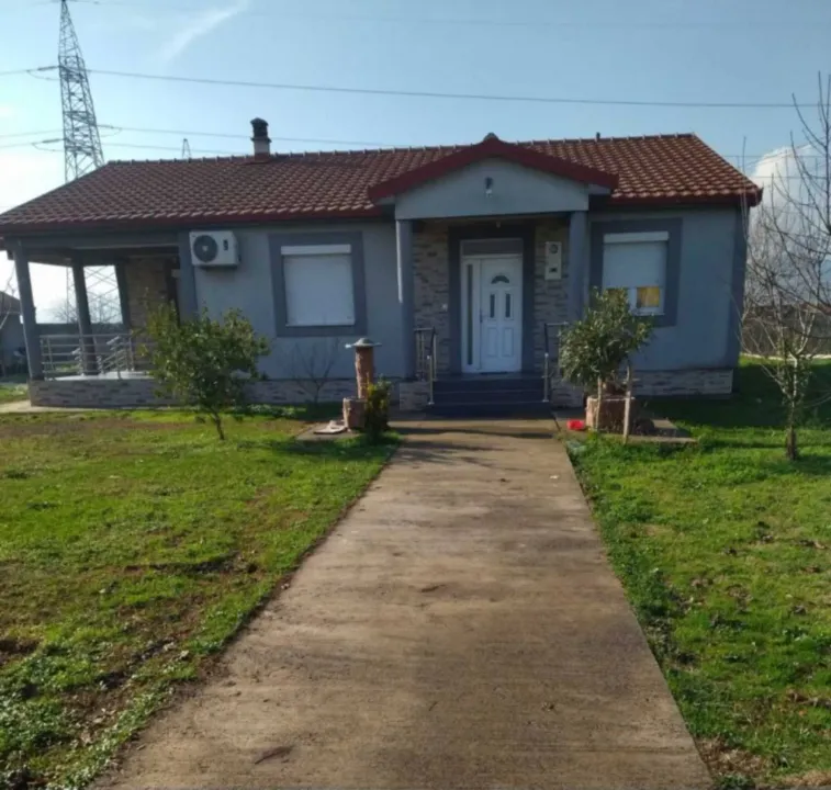Rent, house, 140m², Gornja Gorica, Podgorica