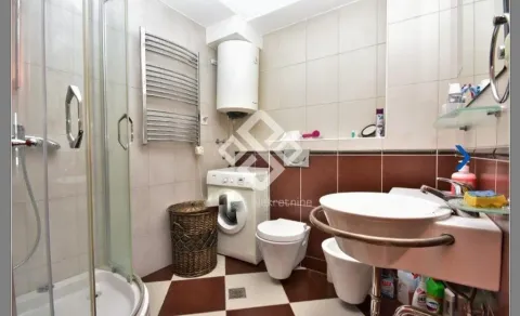 Izdavanje, dvosoban stan, 120m², Centar, Podgorica - image 6