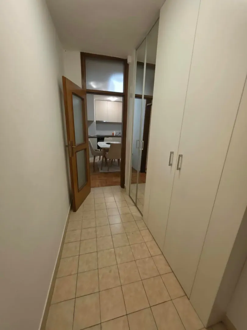 Rent, one bedroom apartment, 60m², Blok 6, Podgorica