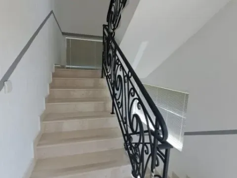 Sale, studio apartment, 28m², Utjeha, Bar - image 2