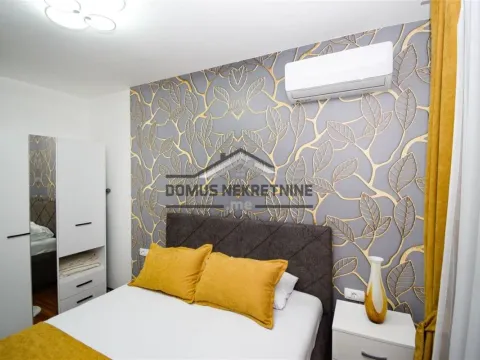 Izdavanje, dvosoban stan, 70m², Master Kvart, Podgorica - image 16