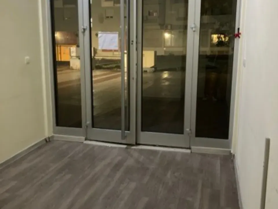 Izdavanje, poslovni prostor, 13m², Preko Morače, Podgorica