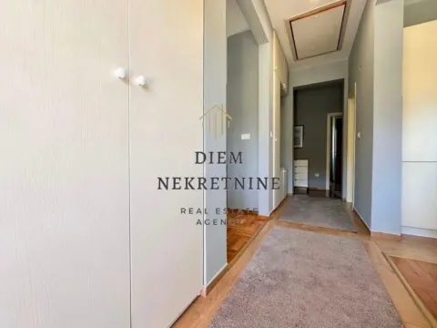 Rent, house, 120m², Tološi, Podgorica - image 11