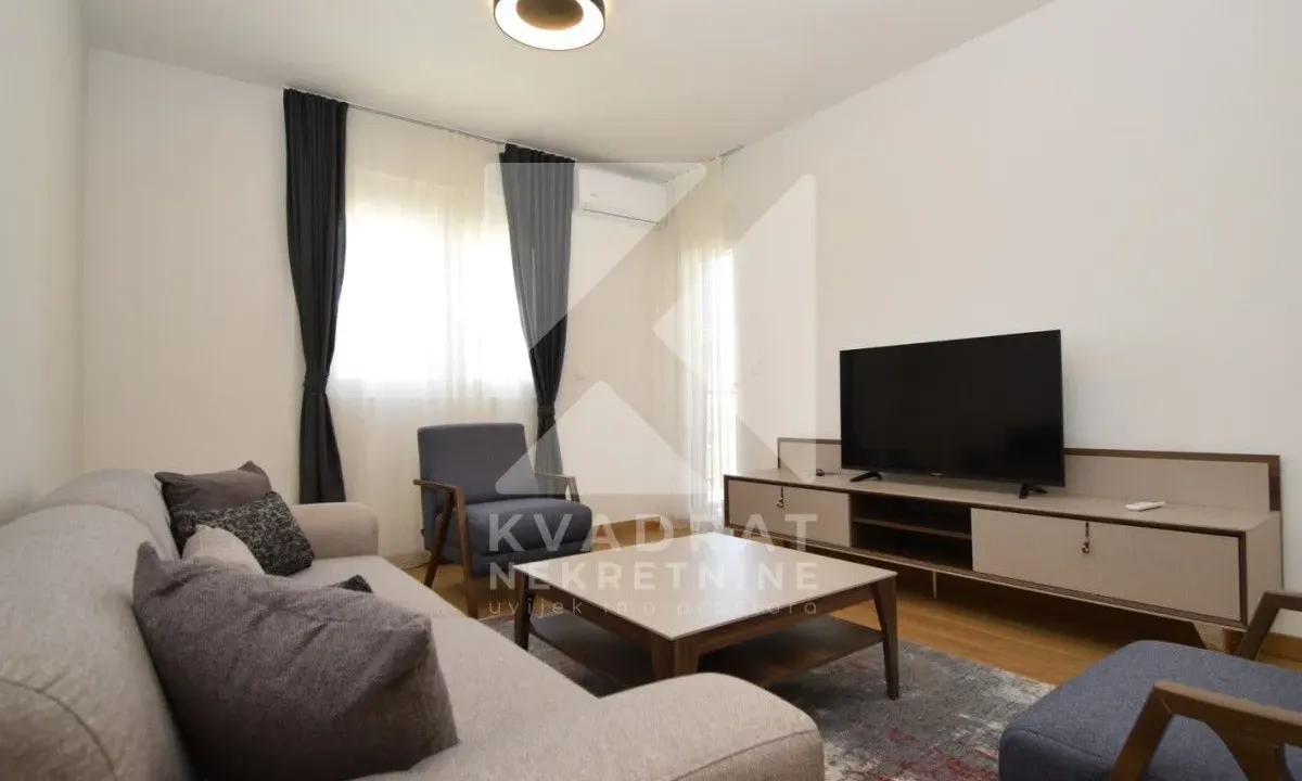 Izdavanje, dvosoban stan, 71m², New City, Podgorica