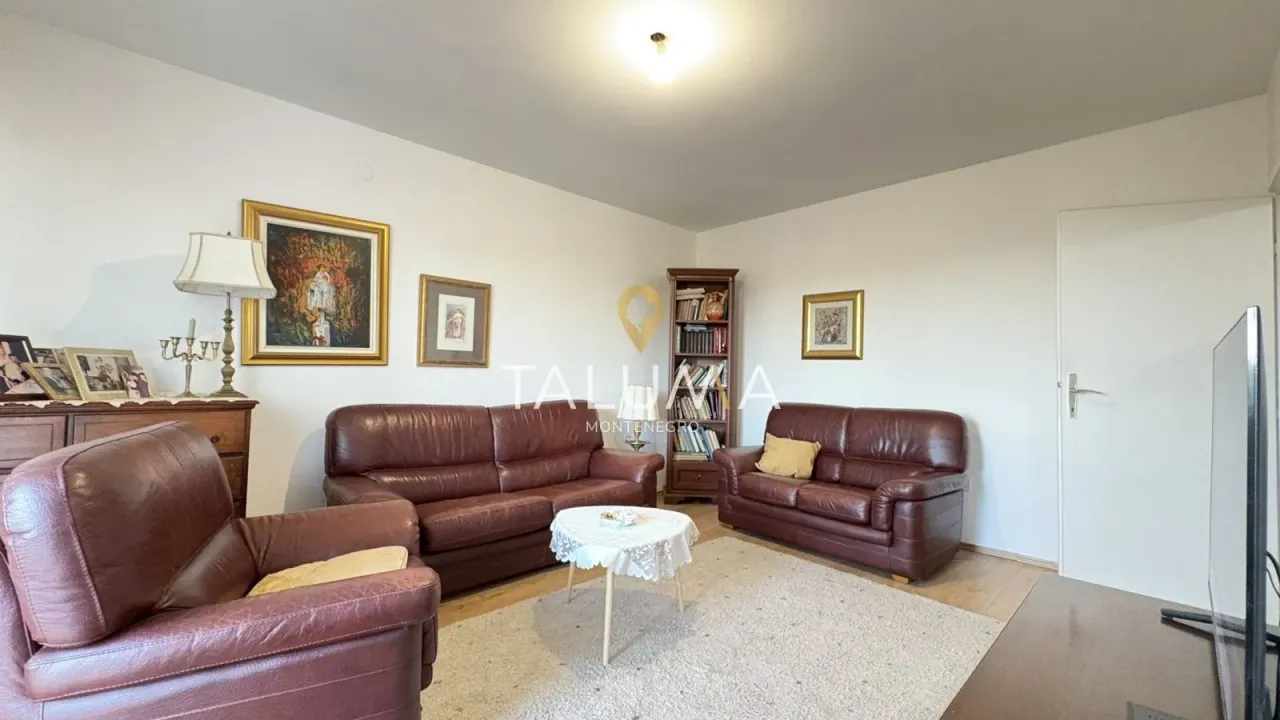 Prodaja, jednosoban stan, 64m², Pobrežje, Podgorica