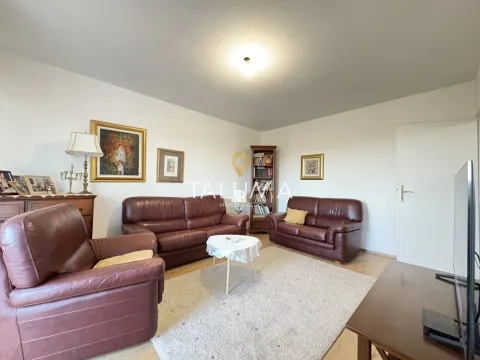 Prodaja, jednosoban stan, 64m², Pobrežje, Podgorica - image 1