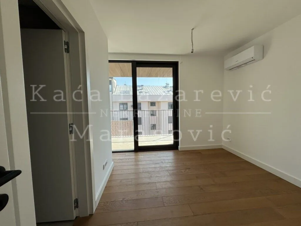 Prodaja, stan, 174m², Lekino Brdo, Voždovac Sve Podlokacije