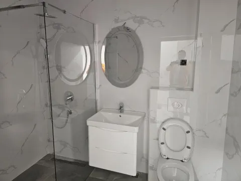 Sale, one bedroom apartment, 50m², Đenovići, Herceg Novi - image 5