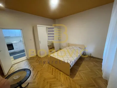 Rent, four bedroom apartment, 85m², Slavujev Venac, Zvezdara Sve Podlokacije - image 8