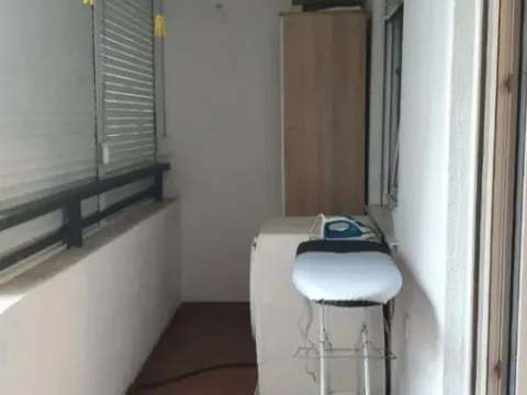 Izdavanje, dvosoban stan, 63m², Blok 9, Podgorica - image 7