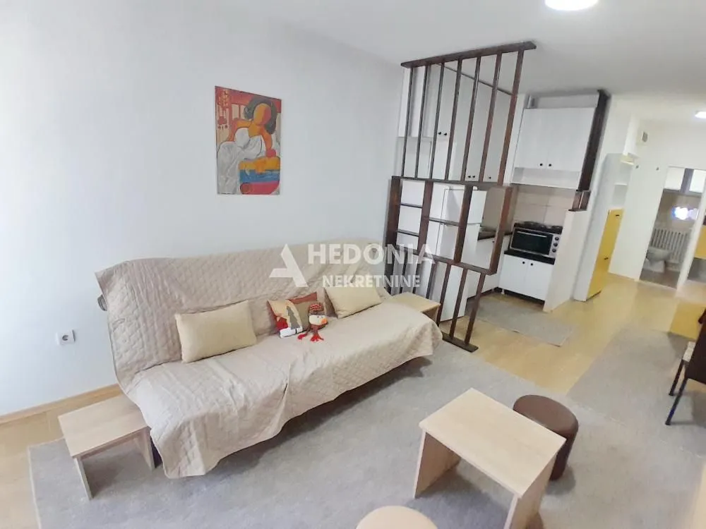 Prodaja, stan, 28m², Zemun Sve Podlokacije, Beograd