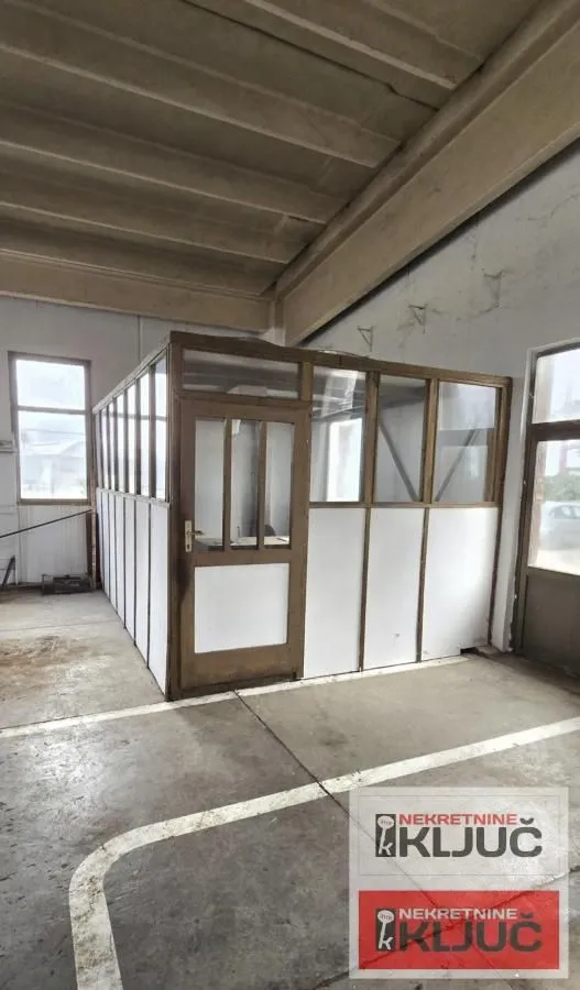 Rent, office space, 532m², Srbobran, Novi Sad