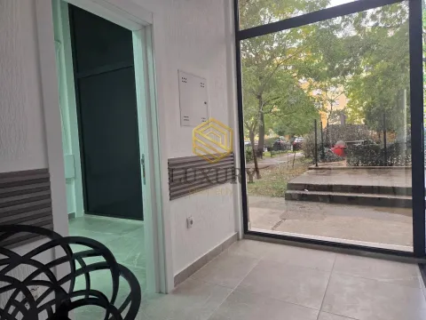 Rent, office space, 50m², Baston, Podgorica - image 1