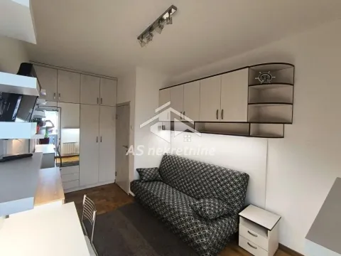 Izdavanje, dvosoban stan, 45m², Uciteljsko Naselje, Zvezdara Sve Podlokacije - image 10