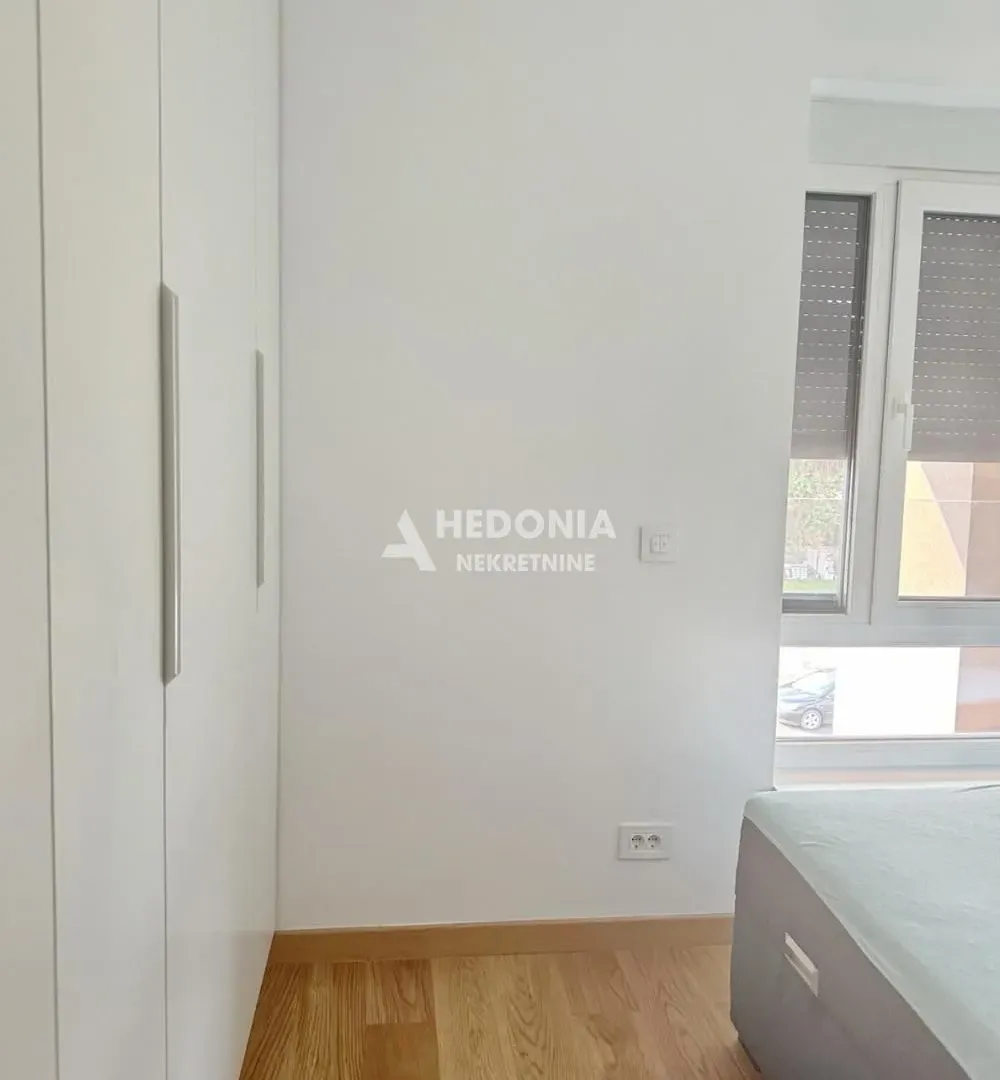 Izdavanje, jednosoban stan, 50m², Novi Beograd Blok 65, Novi Beograd Sve Podlokacije