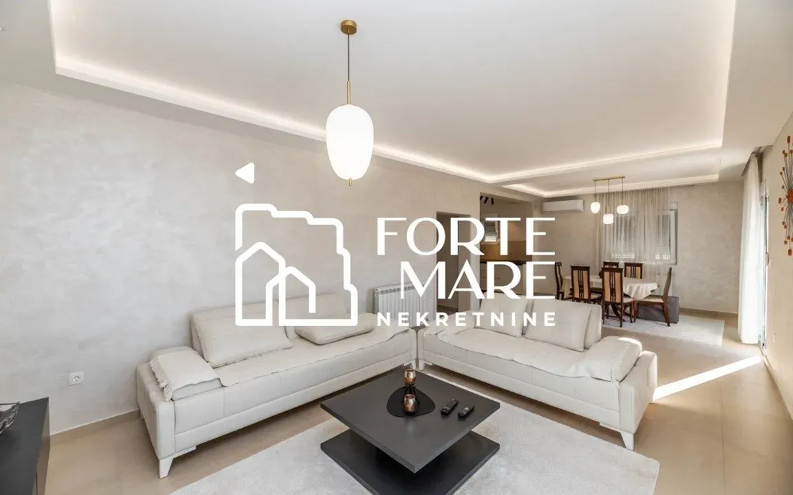 Sale, house, 220m², Zelenika, Herceg Novi