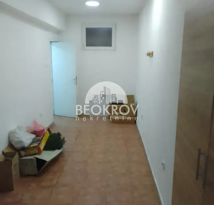 Izdavanje, poslovni prostor, 39m², Stari Grad, Beograd