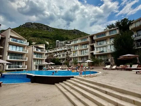 Sale, two bedroom apartment, 70m², Pržno, Budva - image 1