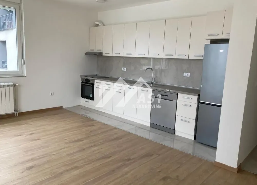 Rent, three bedroom apartment, 65m², Adamovićevo Naselje, Novi Sad Sve Podlokacije