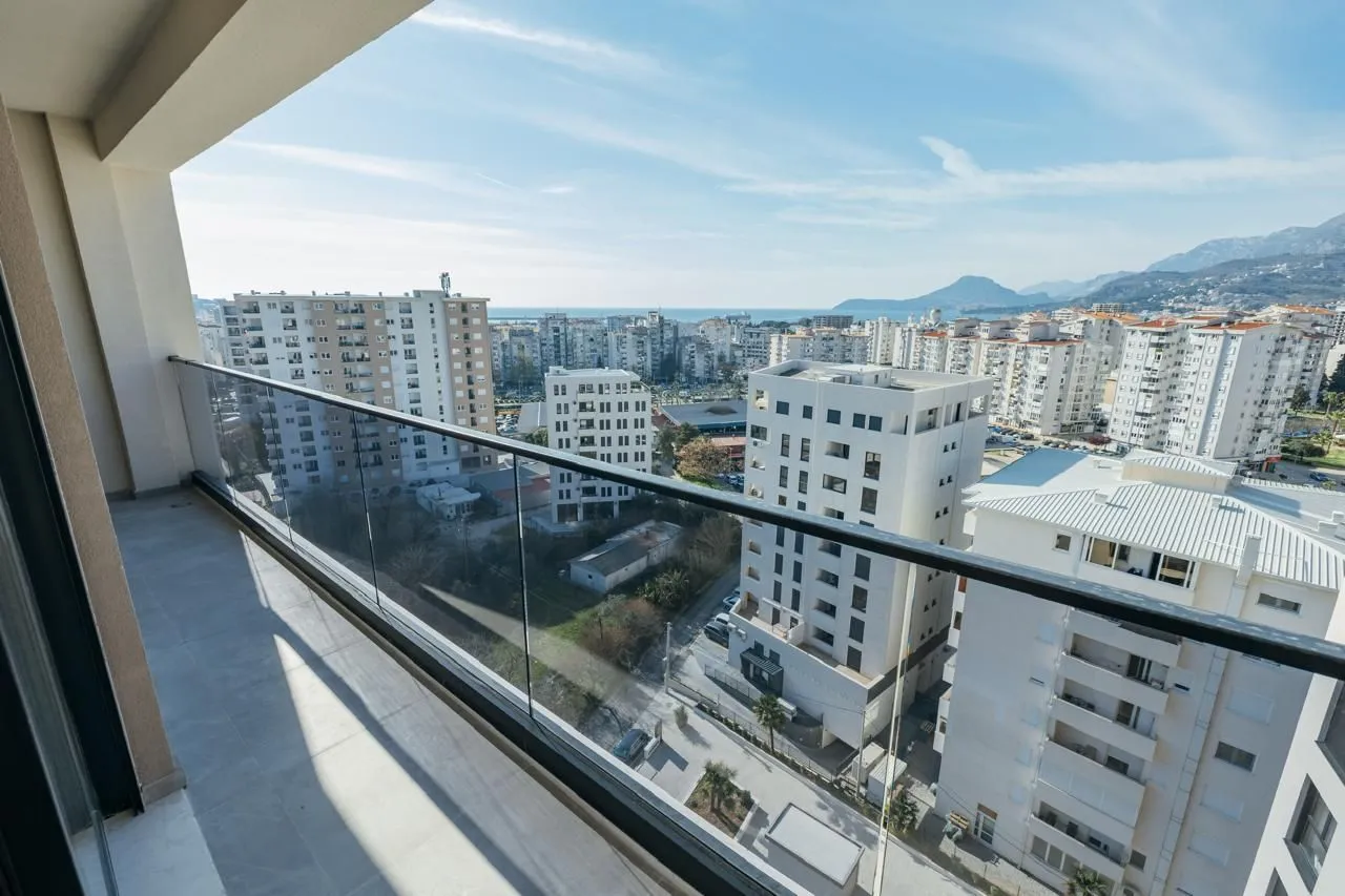 Sale, three bedroom apartment, 128m², Centar, Bar