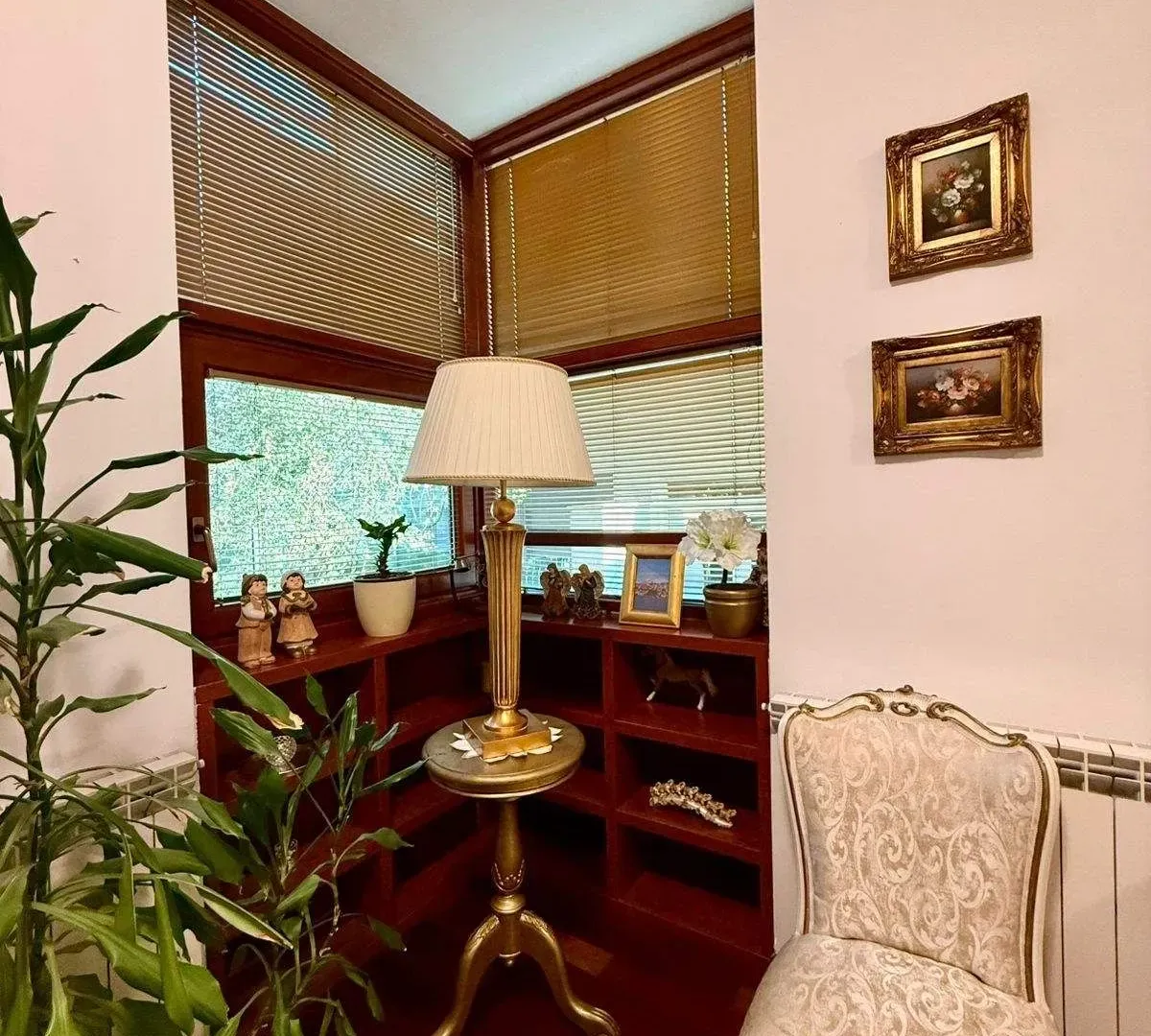 Izdavanje, trosoban stan, 100m², Tuški Put, Podgorica
