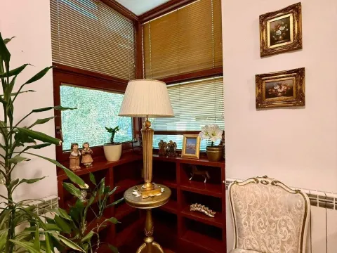 Izdavanje, trosoban stan, 100m², Tuški Put, Podgorica - image 3