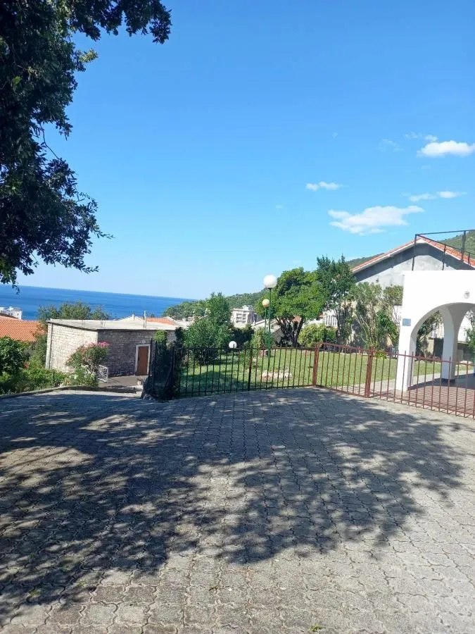 Prodaja, ugostiteljski objekat, 480m², Petrovac, Budva