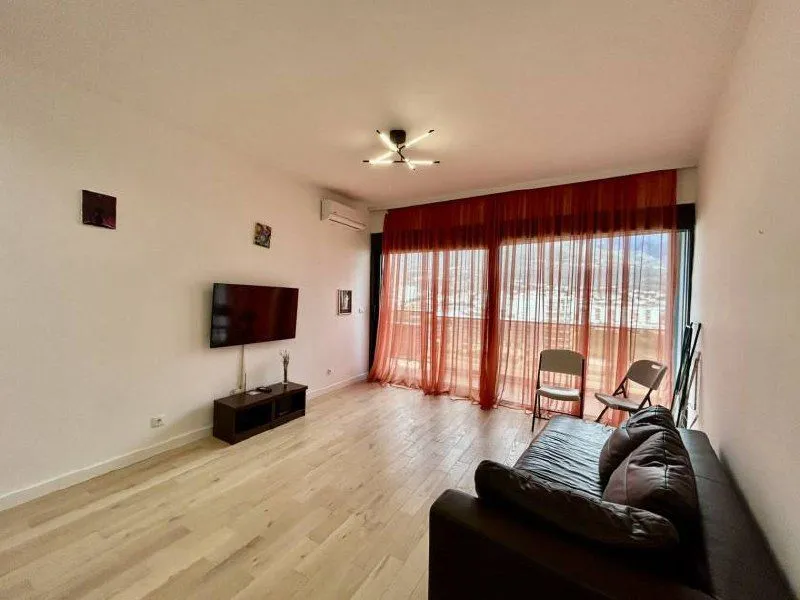 Sale, two bedroom apartment, 72m², Soho City, Bar