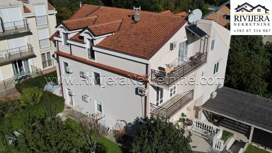 Prodaja, kuća, 388m², Đenovići, Herceg Novi