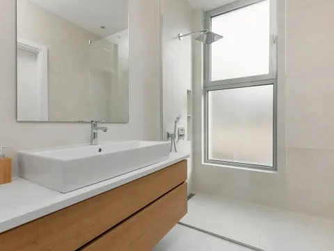 Rent, four bedroom apartment, 273m², Marići, Tivat - image 18