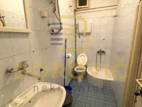 Rent, office space, 60m², Čukarica, Beograd - image 9