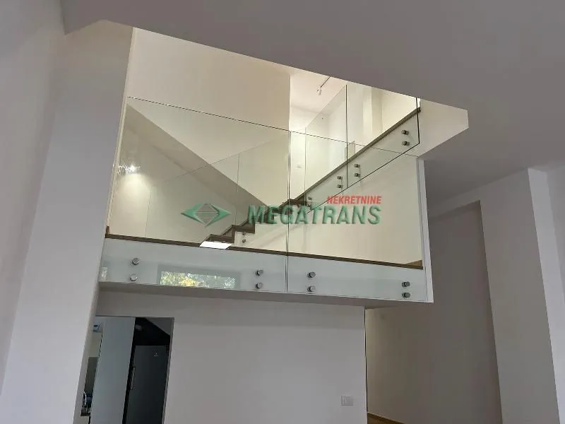Rent, house, 247m², Petrovaradin, Novi Sad
