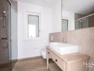 Sale, two bedroom apartment, 93m², Luštica Bay, Tivat - image 16