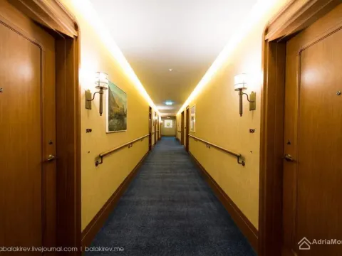 Prodaja, garsonjera, 42m², Porto Montenegro, Tivat - image 6