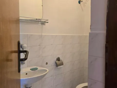 Prodaja, dvosoban stan, 90m², Stari Aerodrom, Podgorica - image 5