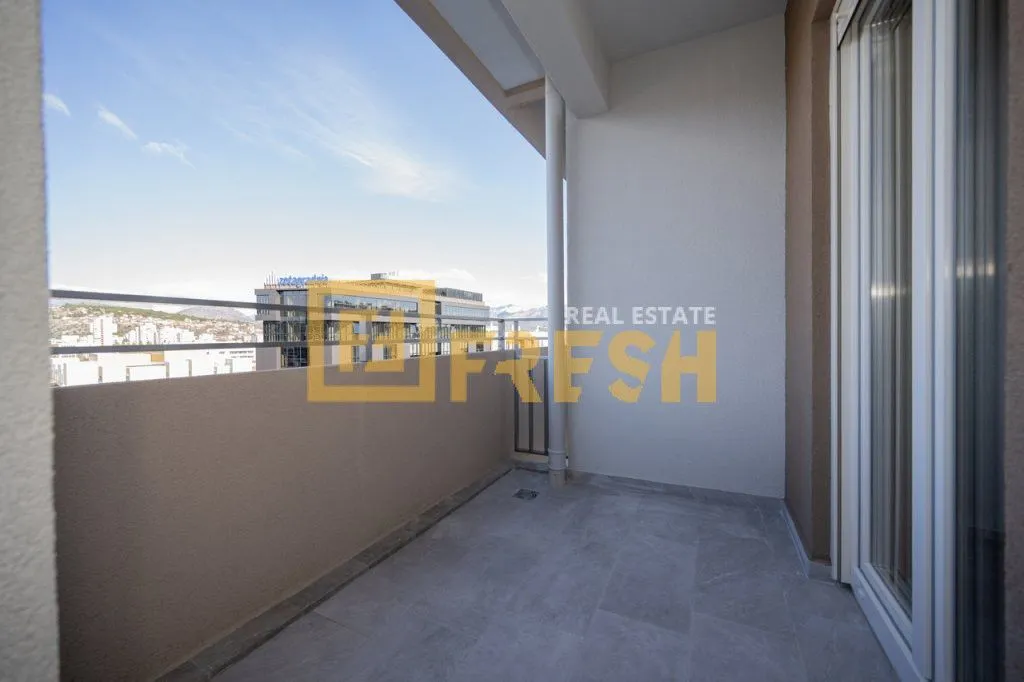 Rent, two bedroom apartment, 72m², City Kvart, Podgorica