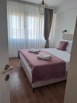 Rent, two bedroom apartment, 76m², Centar, Tivat - image 14