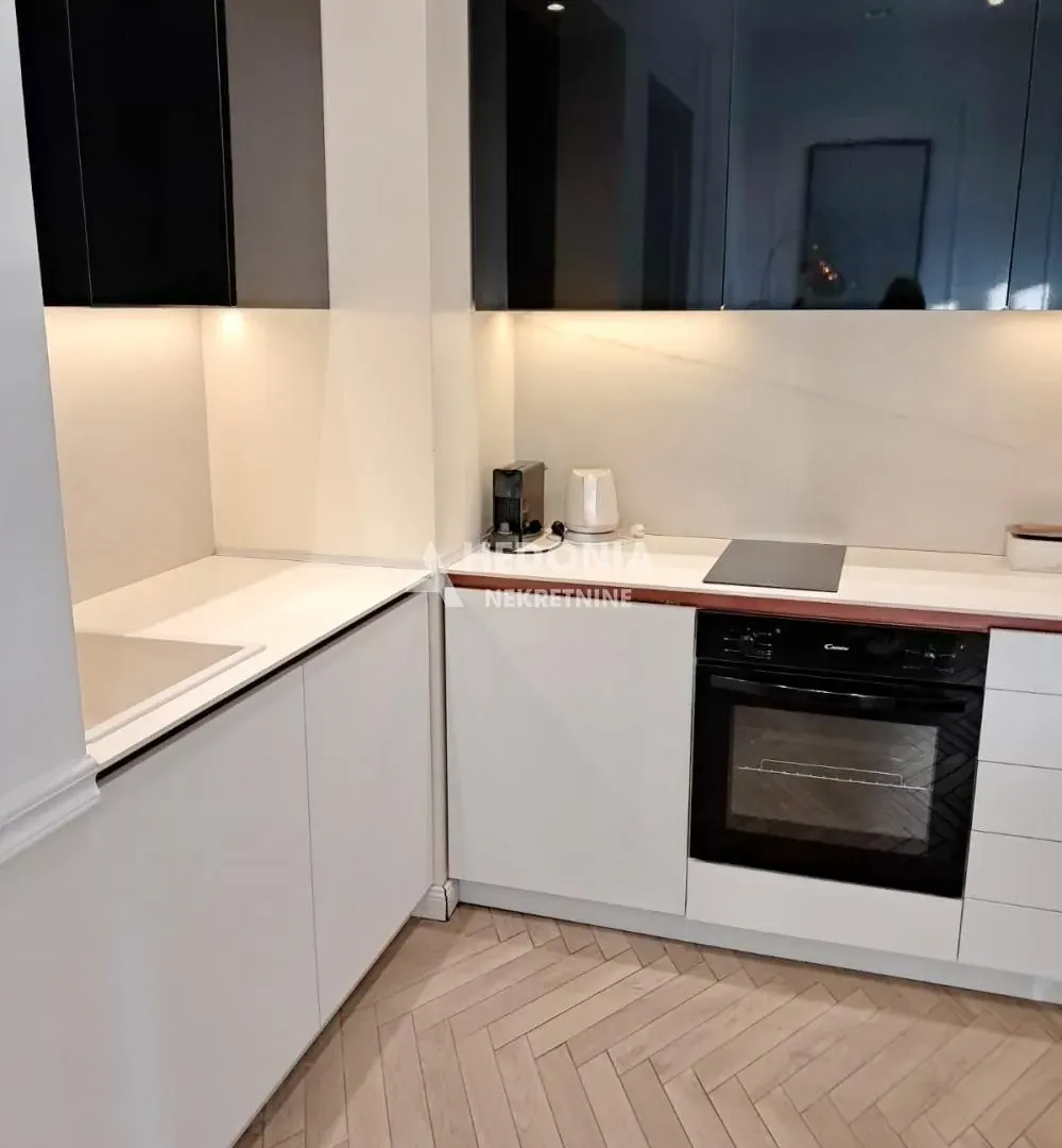 Sale, two bedroom apartment, 56m², Stari Grad, Beograd