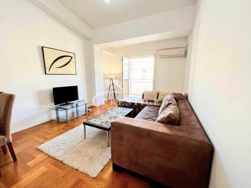 Izdavanje, dvosoban stan, 78m², City Kvart, Podgorica