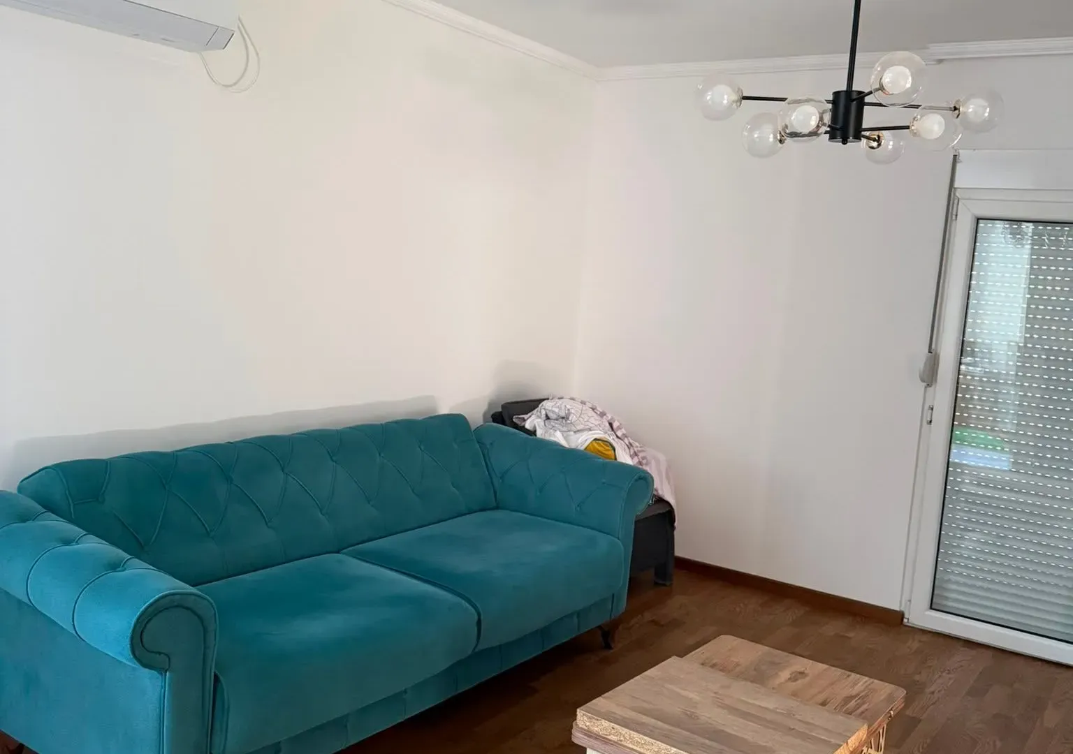 Izdavanje, dvosoban stan, 70m², Vranići, Podgorica