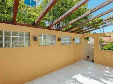 Sale, house, 270m², Bratešići, Kotor - image 2
