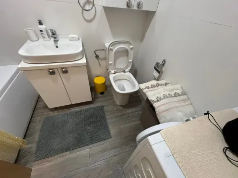 Izdavanje, jednosoban stan, 50m², Stari Aerodrom, Podgorica - image 9