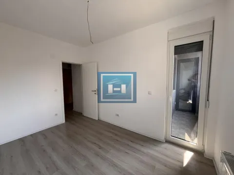 Prodaja, dvosoban stan, 56m², Centar, Jagodina - image 6