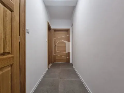 Rent, office space, 120m², Centar, Podgorica - image 10
