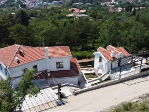 Prodaja, kuća, 320m², Tivat, Crna Gora - image 16