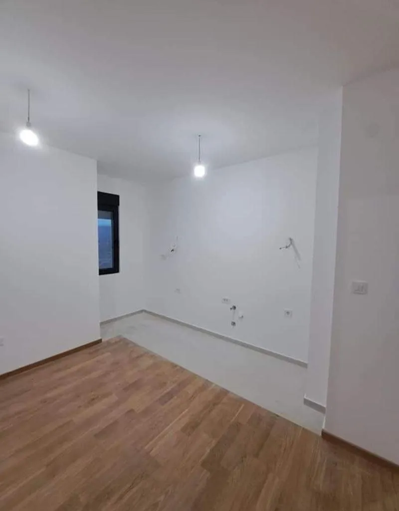 Izdavanje, jednosoban stan, 60m², City Kvart, Podgorica