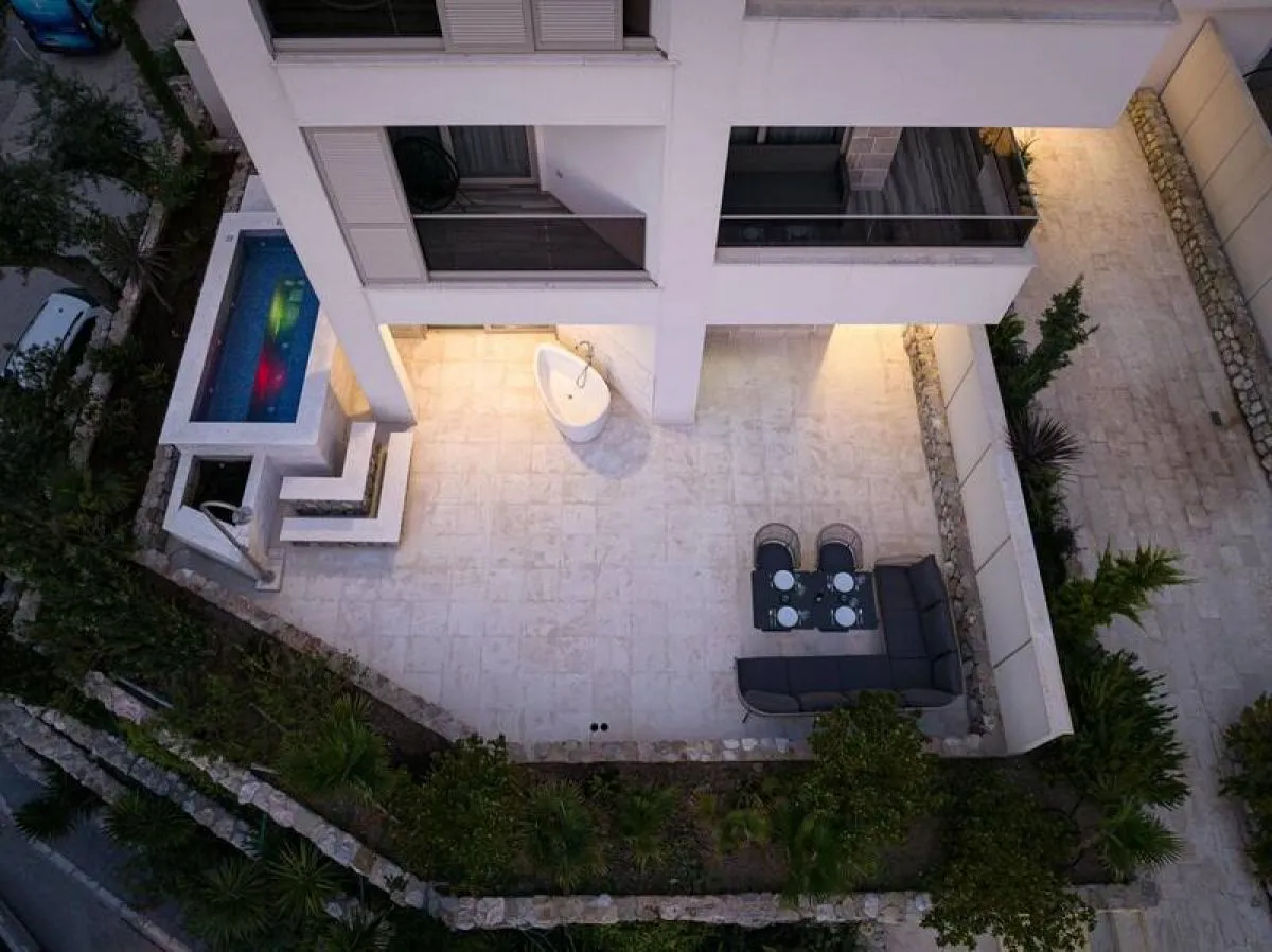 Sale, one bedroom apartment, 56m², Rafailovići, Budva