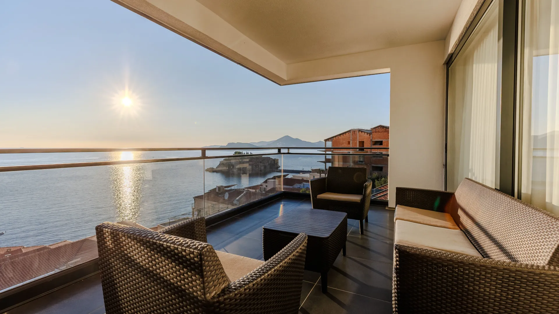 Sale, two bedroom apartment, 162m², Sveti Stefan, Budva