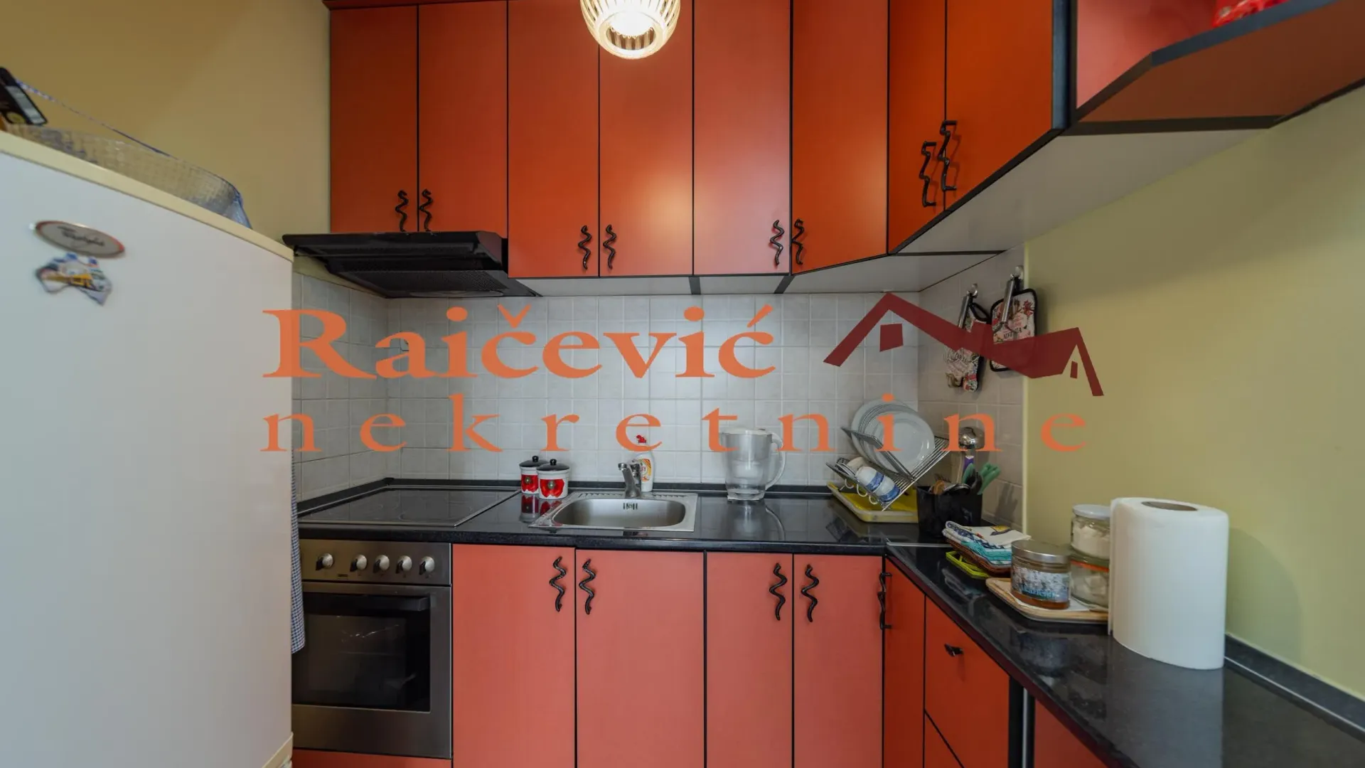Izdavanje, trosoban stan, 65m², Kluz, Zvezdara Sve Podlokacije