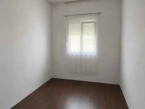 Sale, house, 200m², Donji Kokoti, Podgorica - image 8